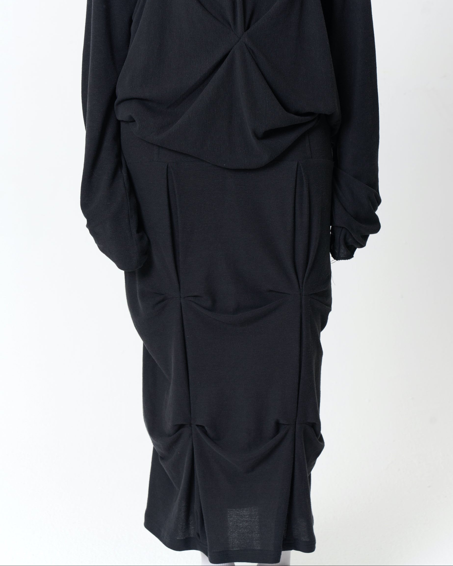 Pleated Knit Skirt (Multi-Way)